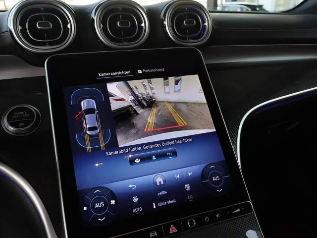 Mercedes-Benz C 200 AMG Line Sedan