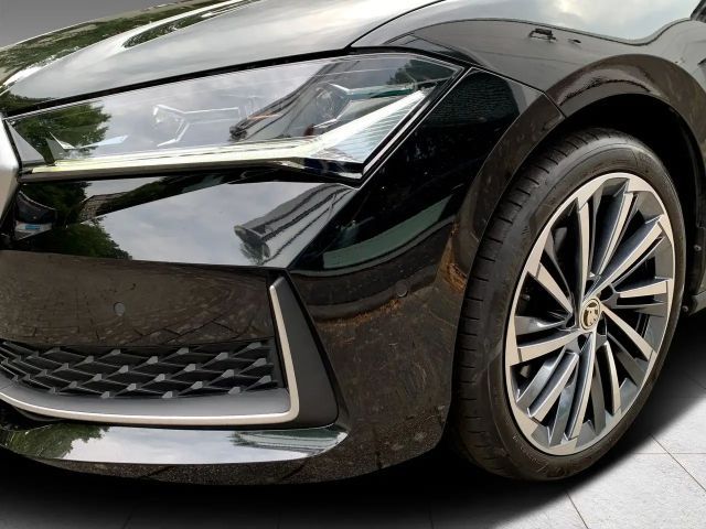 Skoda Superb 2.0 TDI Combi Laurin & Klement