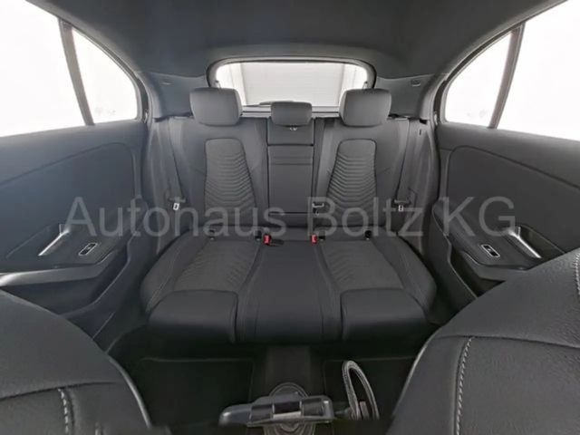 Mercedes-Benz A 180 ENp 47000 Pano Memory 360 Kam. KGo Totw.