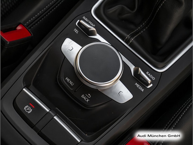 Audi Q2 30 TFSI S-Line