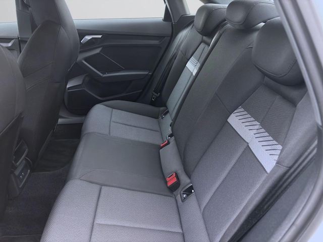 Audi A3 30 TDI S-Tronic Sedan