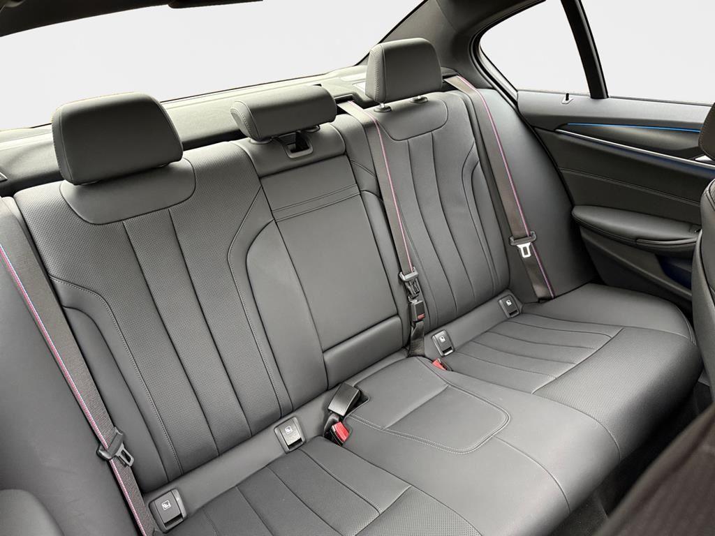 BMW 545 545e Sedan xDrive