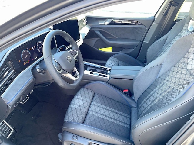 Volkswagen Passat DSG R-Line