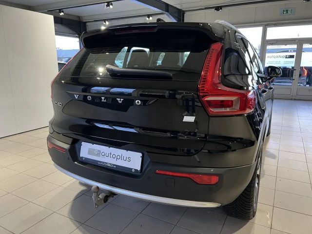 Volvo XC40 Core Recharge T4