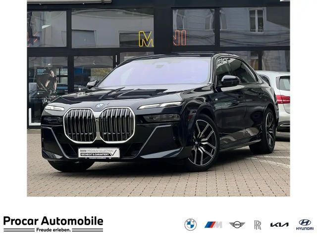 BMW 740 740d M-Sport Sedan xDrive