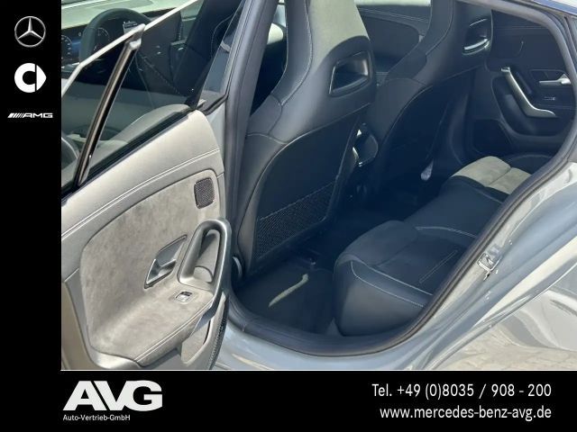 Mercedes-Benz CLA 200 AMG Line Shooting Brake