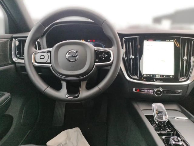 Volvo V60 Cross Country AWD Plus