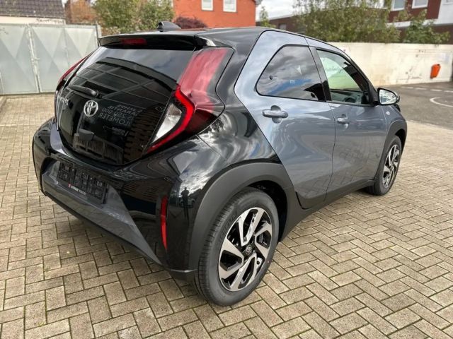Toyota Aygo X 1,0l Teamplayer CVT ACC SHZ Kamera Spurhalteass. A