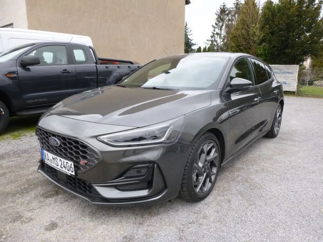 Ford Focus EcoBoost ST Line