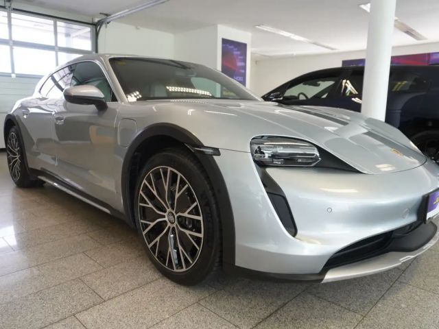 Porsche Taycan 4 Cross Turismo
