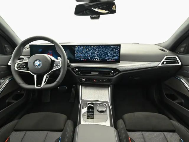 BMW 330 330e xDrive