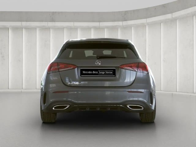 Mercedes-Benz A 250 A 250 e AMG Line