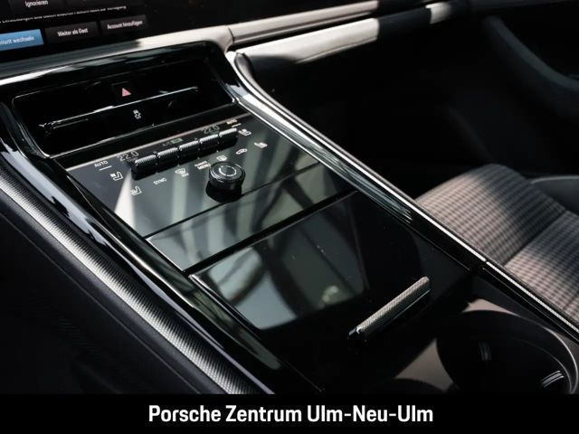 Porsche Panamera 4 E-Hybrid