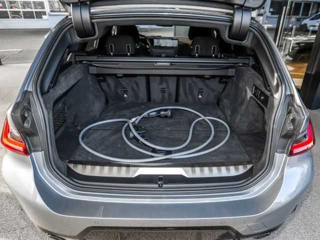 BMW 330 330e M-Sport Touring