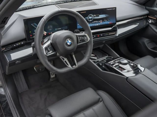 BMW 520 520d M-Sport Touring xDrive