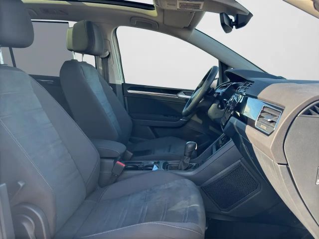 Volkswagen Touran 1.5 TSI DSG Highline Style