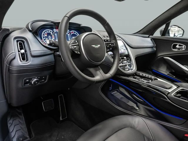 Aston Martin DBX Magnetic Silver Onyx Black