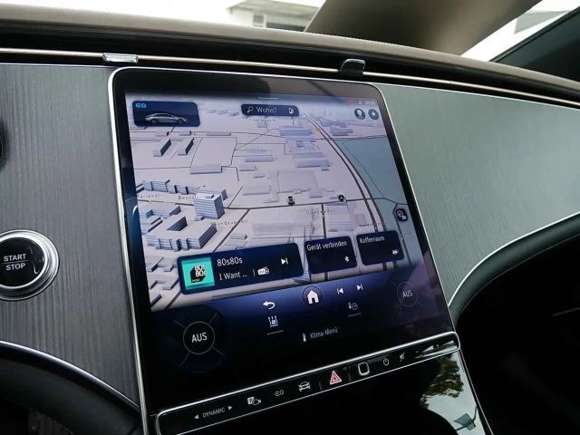 Mercedes-Benz EQS Sedan