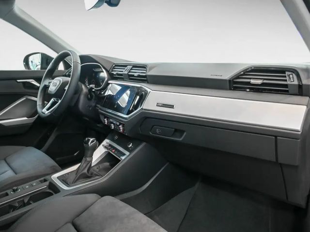 Audi Q3 35 TDI S-Tronic