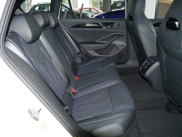 Volkswagen Passat DSG R-Line eHybrid