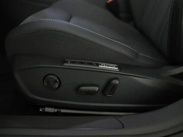 Volkswagen Golf DSG eHybrid