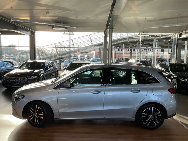 Mercedes-Benz B 180 Progressive