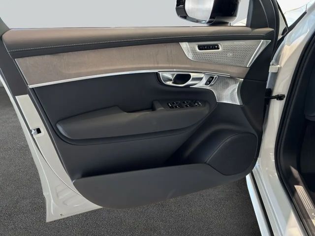 Volvo XC90 AWD Dark Plus T8