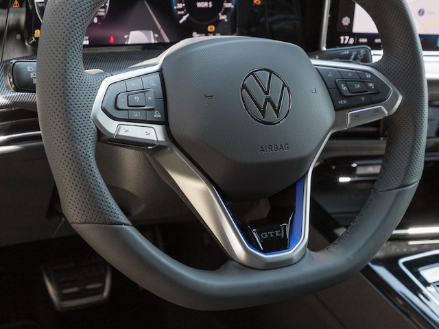 Volkswagen Golf GTE IQ.Drive