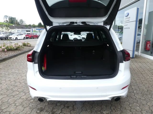 Ford Focus EcoBoost ST Line