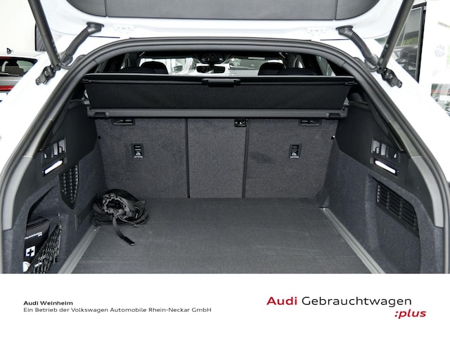 Audi A6 Avant Quattro S-Tronic