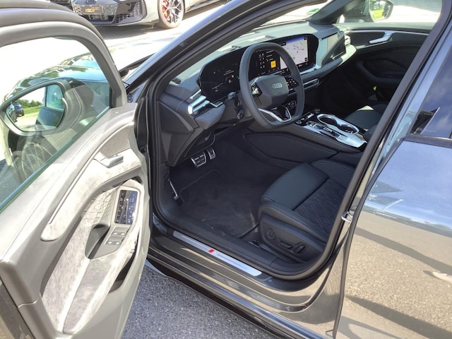 Audi A6 Avant Quattro S-Tronic