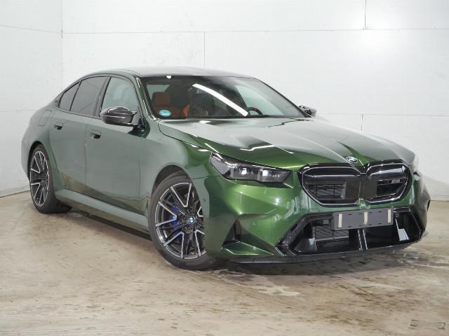 BMW M5 Sedan