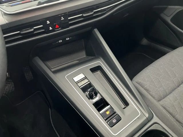 Volkswagen Golf DSG Life