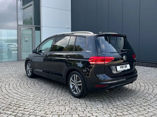 Volkswagen Touran 2.0 TDI DSG IQ.Drive