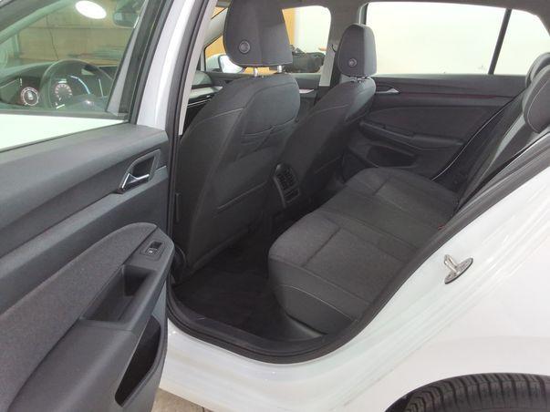 Volkswagen Golf 1.5 eTSI DSG Golf VIII Life