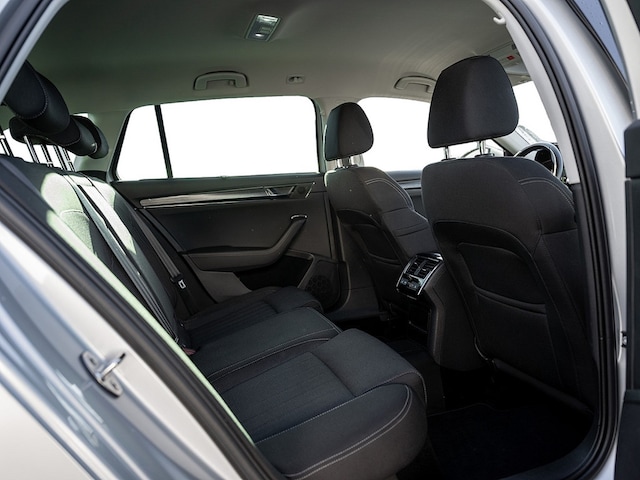 Skoda Superb 2.0 TSI Combi Style Style