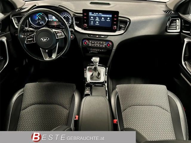 Kia XCeed Hybrid PHEV Vision