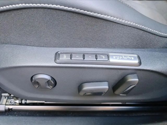 Volkswagen ID.7 IQ.Drive Pro