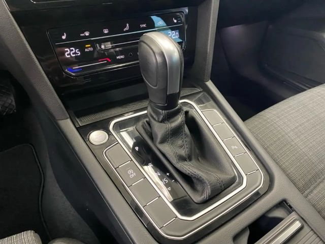 Volkswagen Passat 2.0 TDI Business DSG Variant