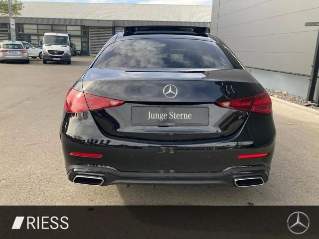 Mercedes-Benz C 200 AMG Line Sedan