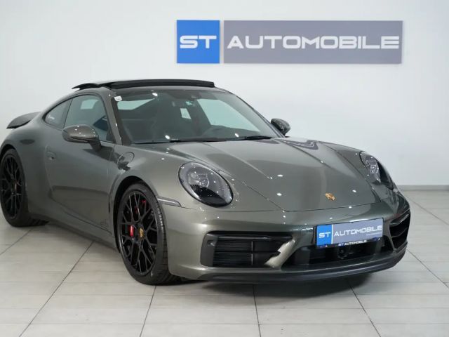 Porsche 992 Carrera Coupé GTS