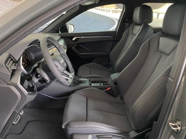 Audi Q3 35 TDI Business S-Line