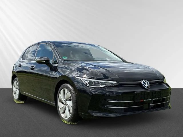 Volkswagen Golf 1.5 eTSI Golf VIII Style