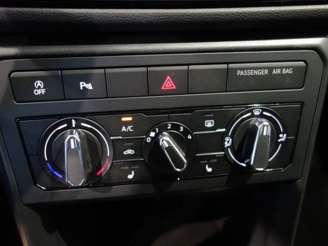 Volkswagen T-Cross 4Me TSI