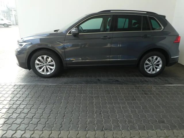 Volkswagen Tiguan DSG Life