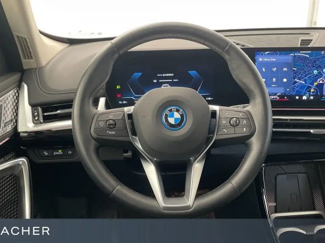 BMW X1 IX1 A XDRIVE30 PDC RFK SHZ AdaptLED H&K 18" LM