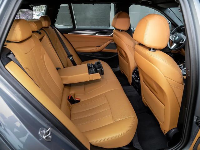 BMW 530 530e M-Sport Touring xDrive