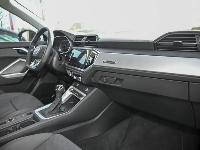 Audi Q3 35 TFSI S-Line