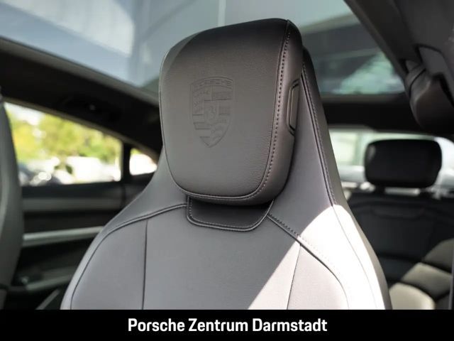 Porsche Taycan BOSE Luftfederung Panorama InnoDrive LED