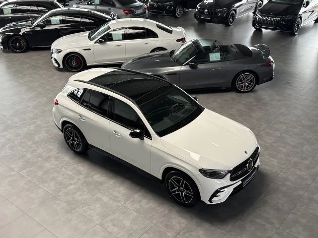 Mercedes-Benz GLC 200 4MATIC AMG Line Premium